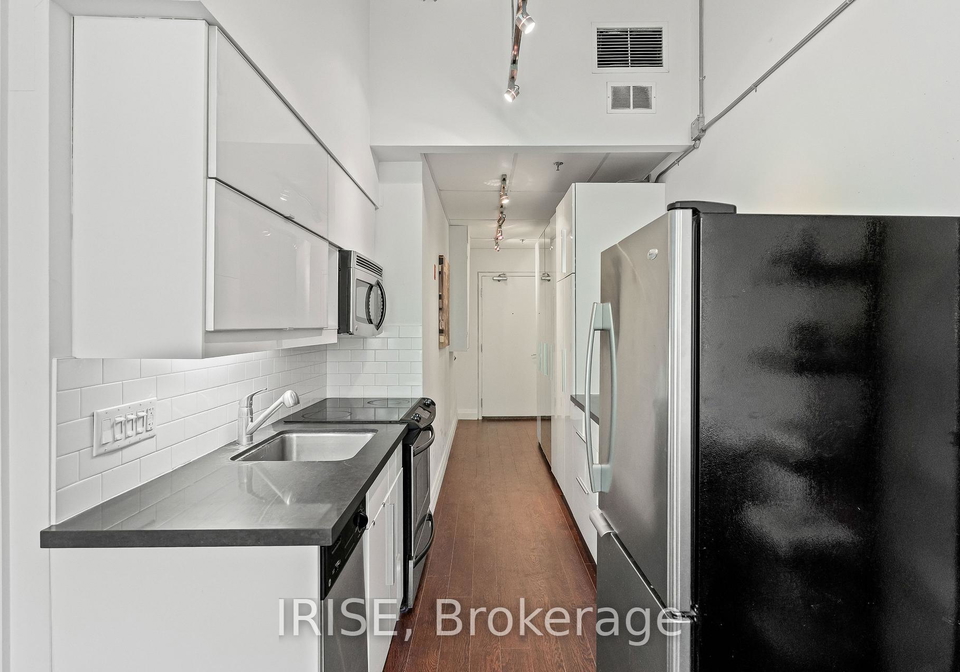 477-richmond-street-w-toronto-toronto-ontario-c13664224