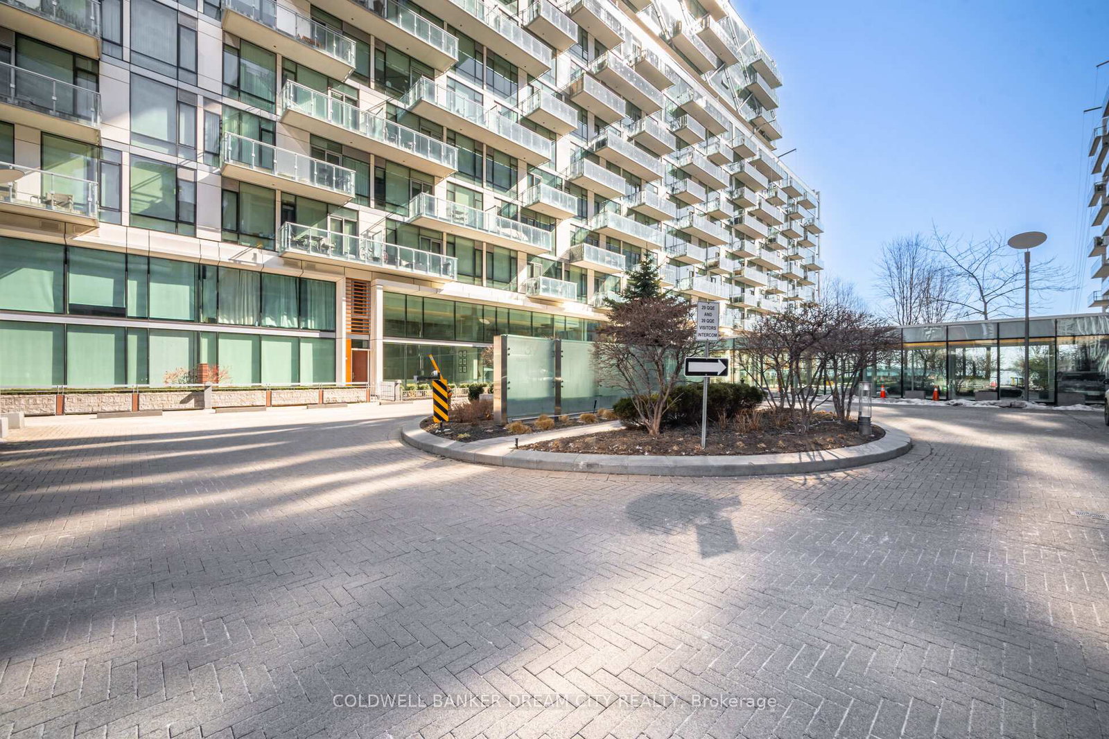 39-queens-quay-e-toronto-toronto-ontario-c13664244