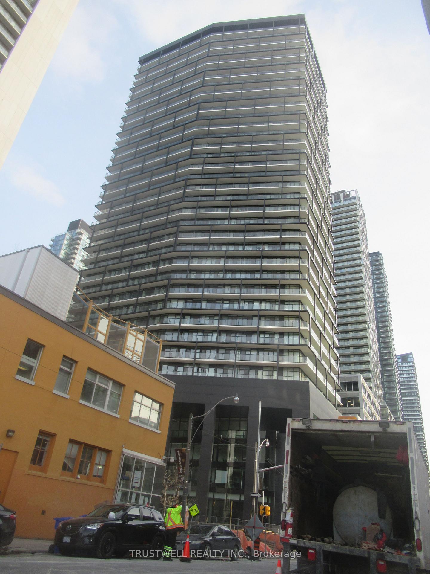 125-peter-street-toronto-toronto-ontario-c13664516