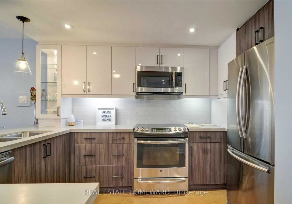 15-maitland-place-n-toronto-toronto-ontario-c13664806
