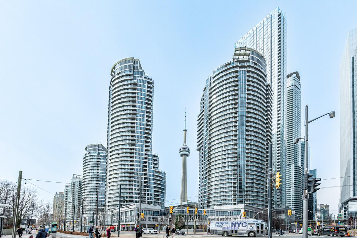 208-queens-quay-w-toronto-toronto-ontario-c13664820