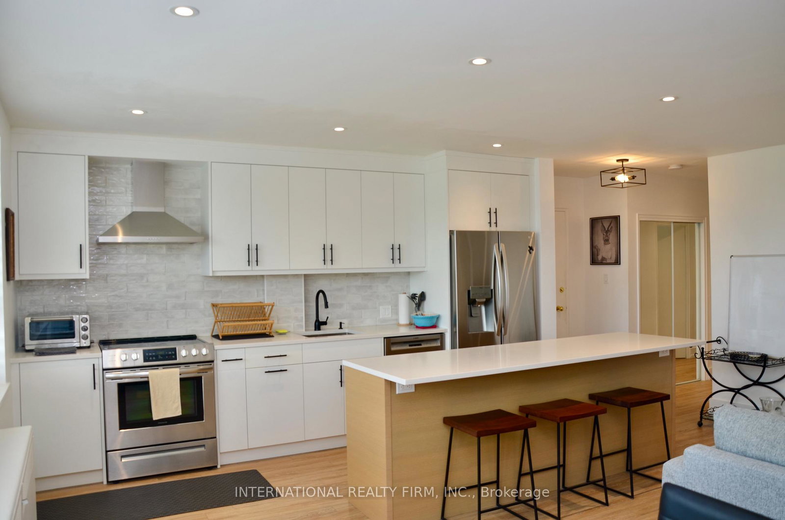 219-wilson-avenue-toronto-toronto-ontario-c13664958