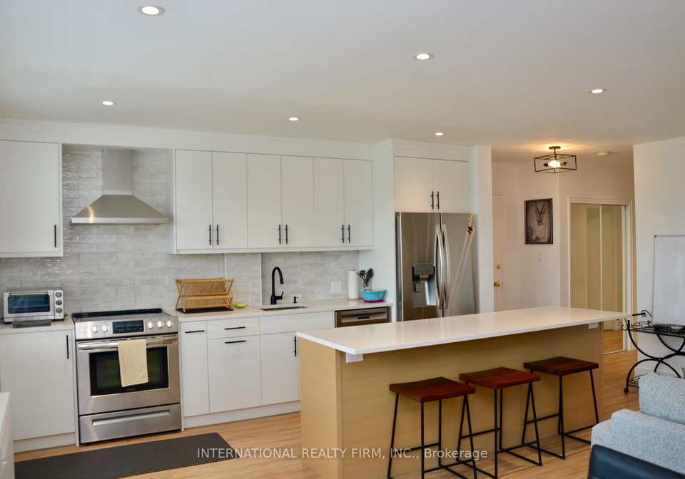 219-wilson-avenue-toronto-toronto-ontario-c13664958