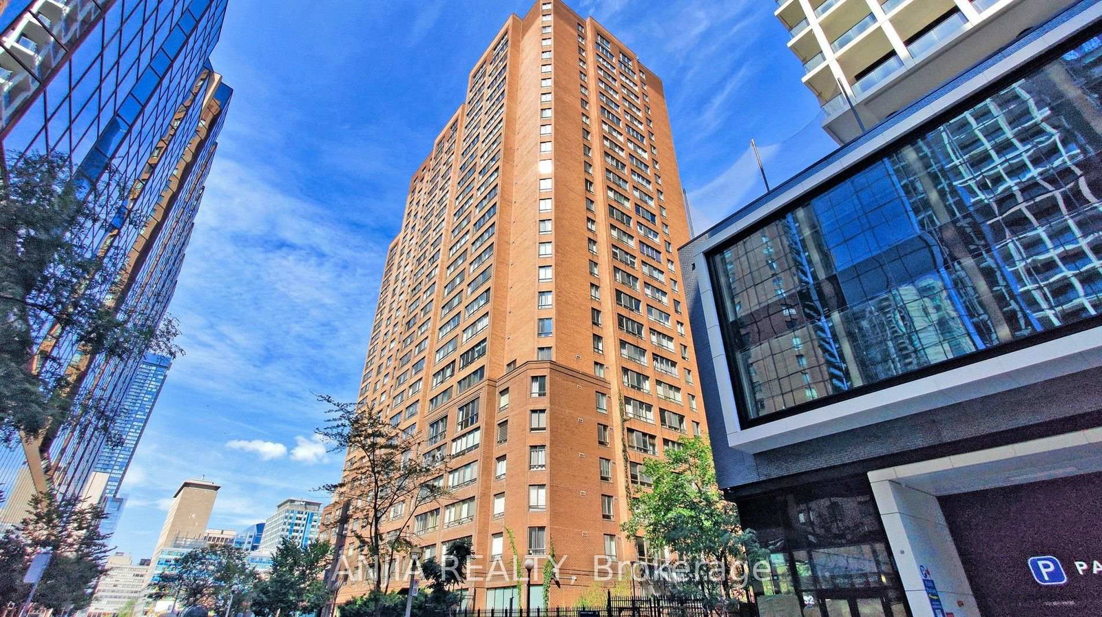 633-bay-street-toronto-toronto-ontario-c13665096