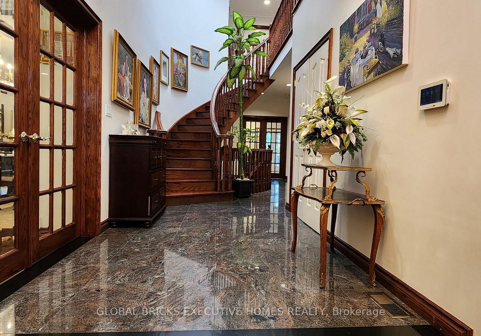 375-princess-avenue-toronto-north-york-ontario-c13665222