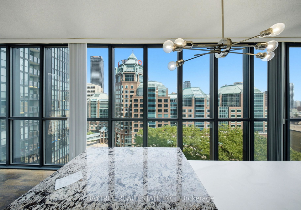 101-charles-street-e-toronto-toronto-ontario-c13665248