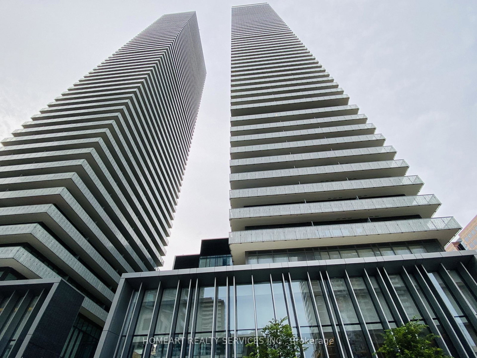 50-charles-street-e-toronto-toronto-ontario-c13665258