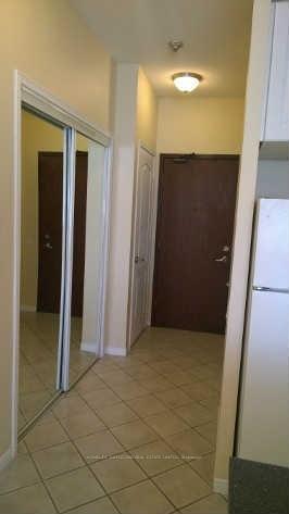 555-yonge-street-toronto-toronto-ontario-c13665332