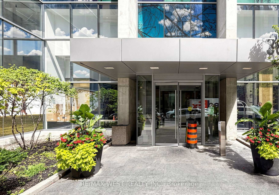 38-grenville-street-toronto-toronto-ontario-c13665380