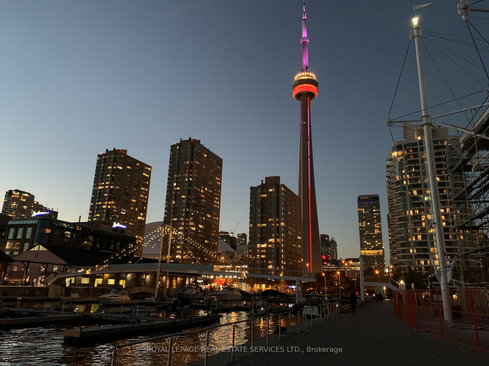 250-queens-quay-toronto-toronto-ontario-c13665552