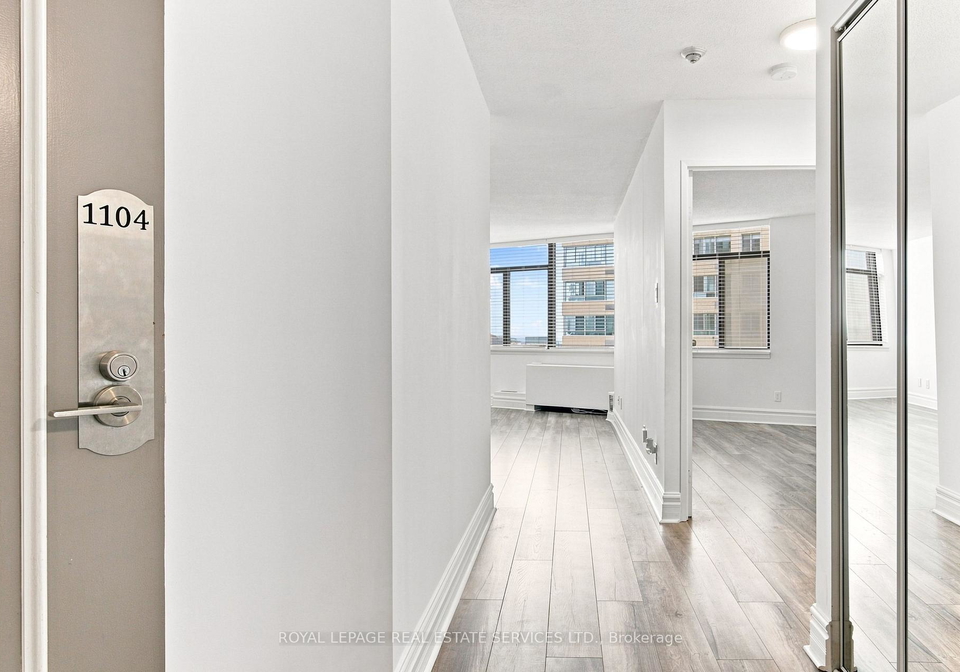 250-queens-quay-toronto-toronto-ontario-c13665552