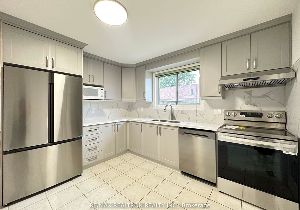 129-sexton-crescent-toronto-north-york-ontario-c13665714