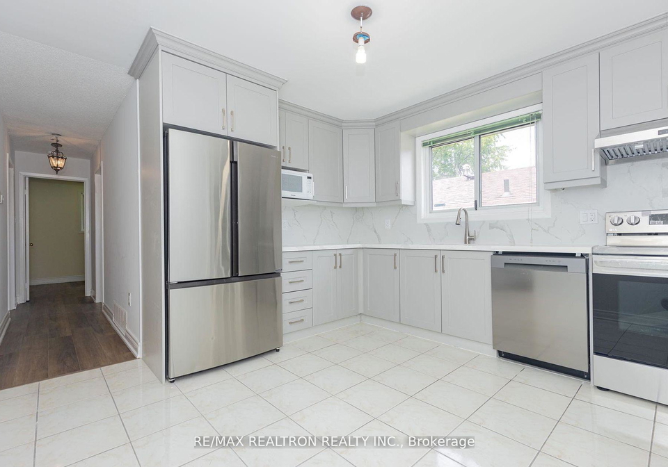 129-sexton-crescent-toronto-north-york-ontario-c13665714