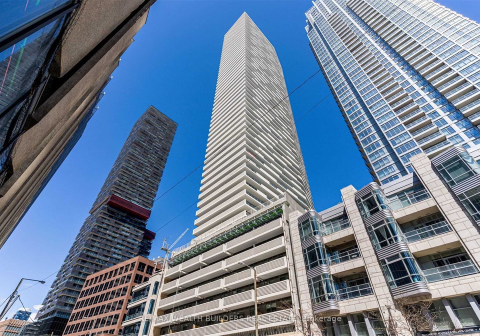 2221-yonge-street-toronto-toronto-ontario-c13665754