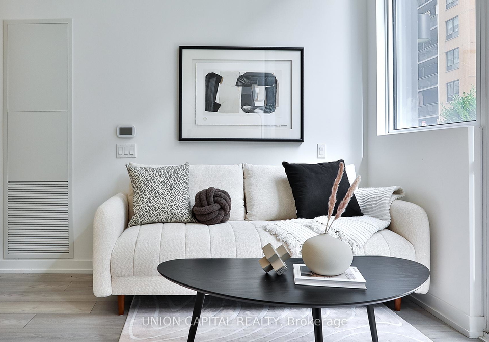 82-dalhousie-street-toronto-toronto-ontario-c13666102