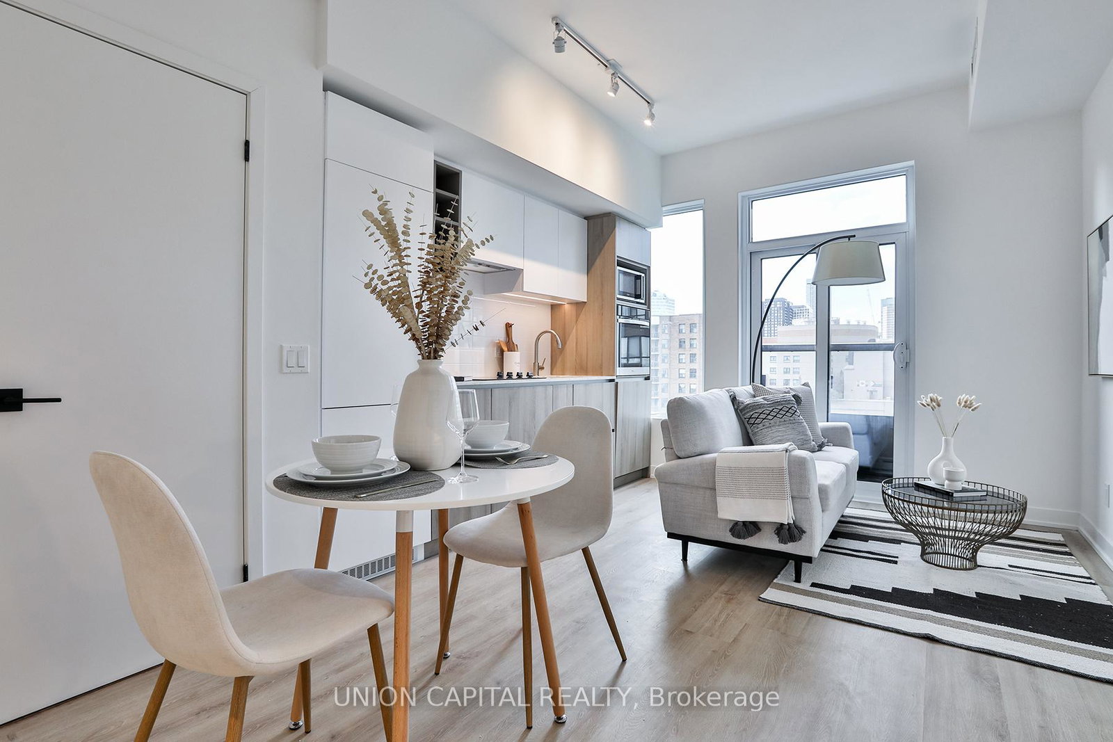 319-jarvis-street-toronto-toronto-ontario-c13666154