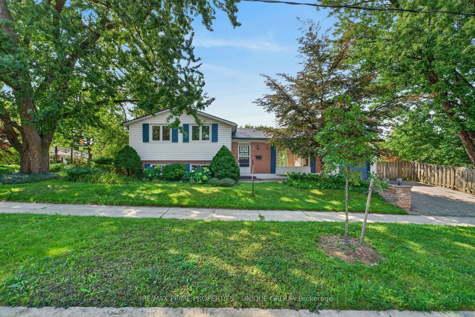 36-dallington-drive-toronto-north-york-ontario-c13666200