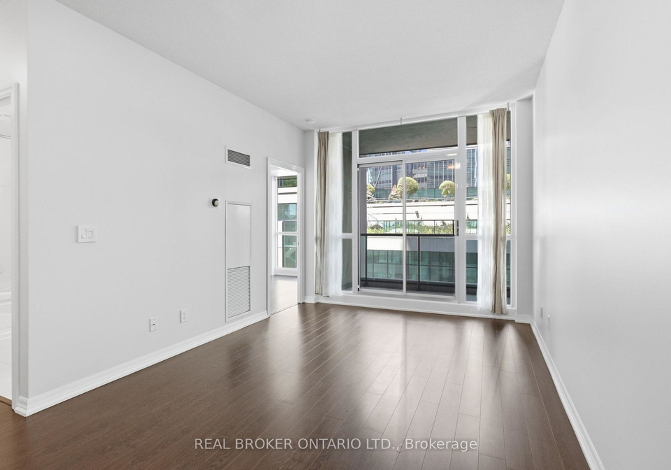 12-yonge-street-toronto-toronto-ontario-c13666232