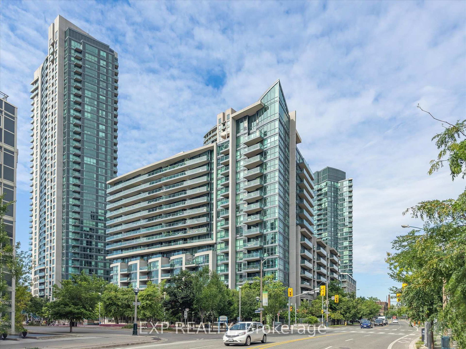 209-fort-york-boulevard-toronto-toronto-ontario-c13666274