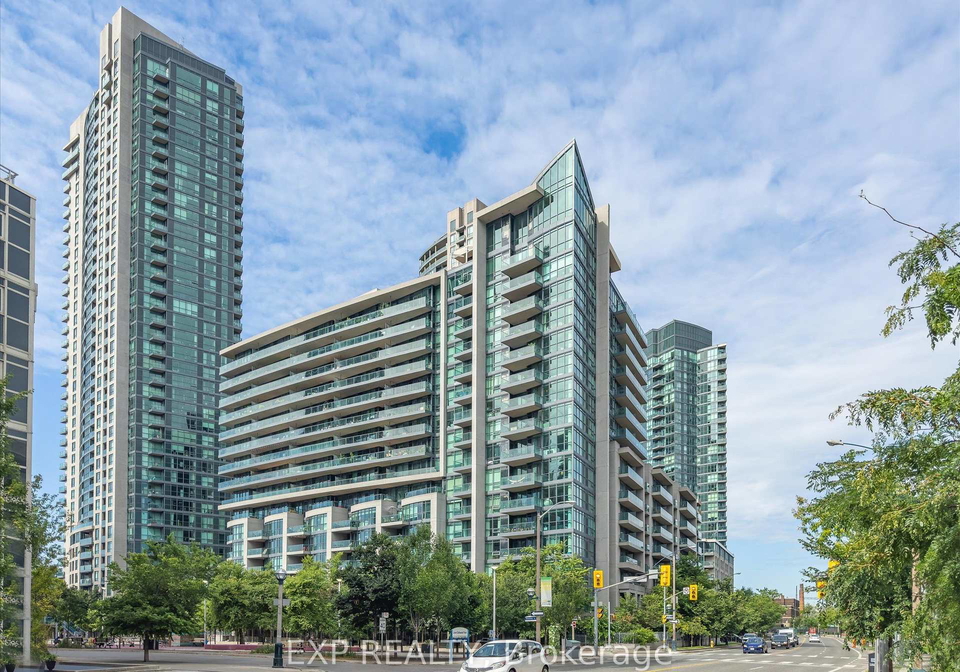 209-fort-york-boulevard-toronto-toronto-ontario-c13666274