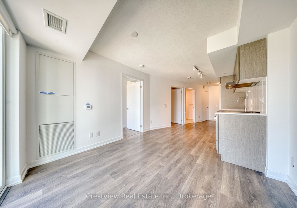 219-dundas-street-e-toronto-toronto-ontario-c13666288