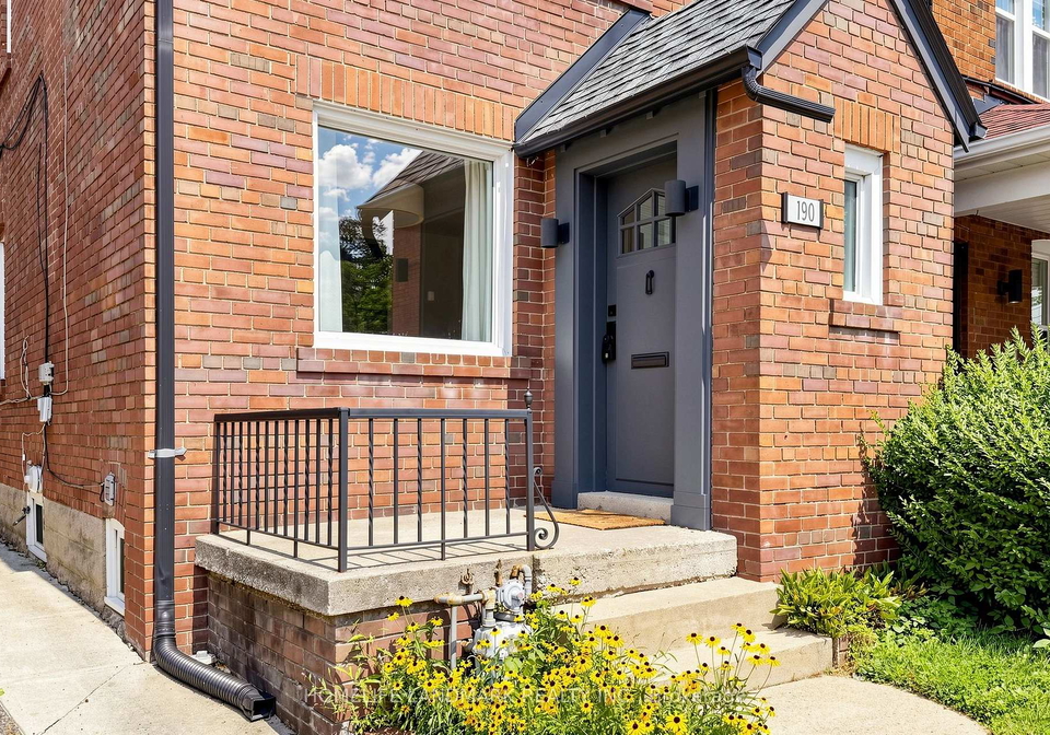 190-lawrence-avenue-w-toronto-toronto-ontario-c13666478