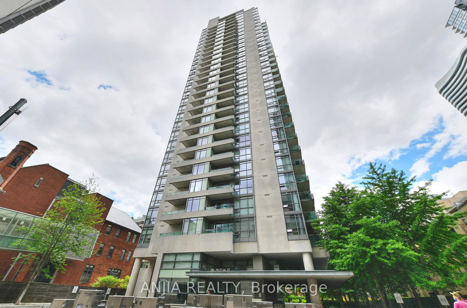 281-mutual-street-toronto-toronto-ontario-c13666514