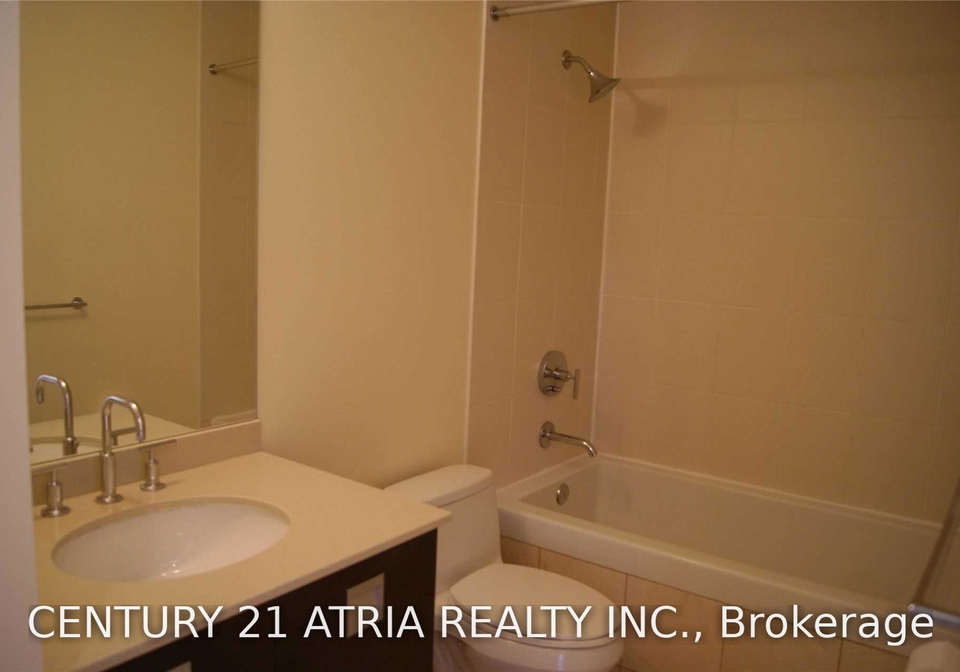 33-charles-street-e-toronto-toronto-ontario-c13666744