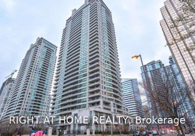 23-hollywood-avenue-toronto-north-york-ontario-c13666832