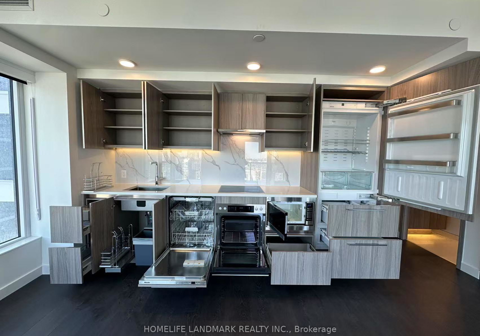 3-concord-cityplace-way-toronto-toronto-ontario-c13666886