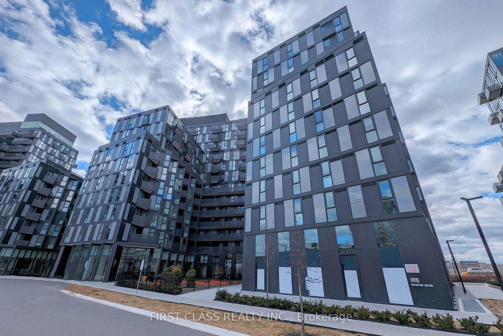 30-tretti-way-toronto-toronto-ontario-c13666898