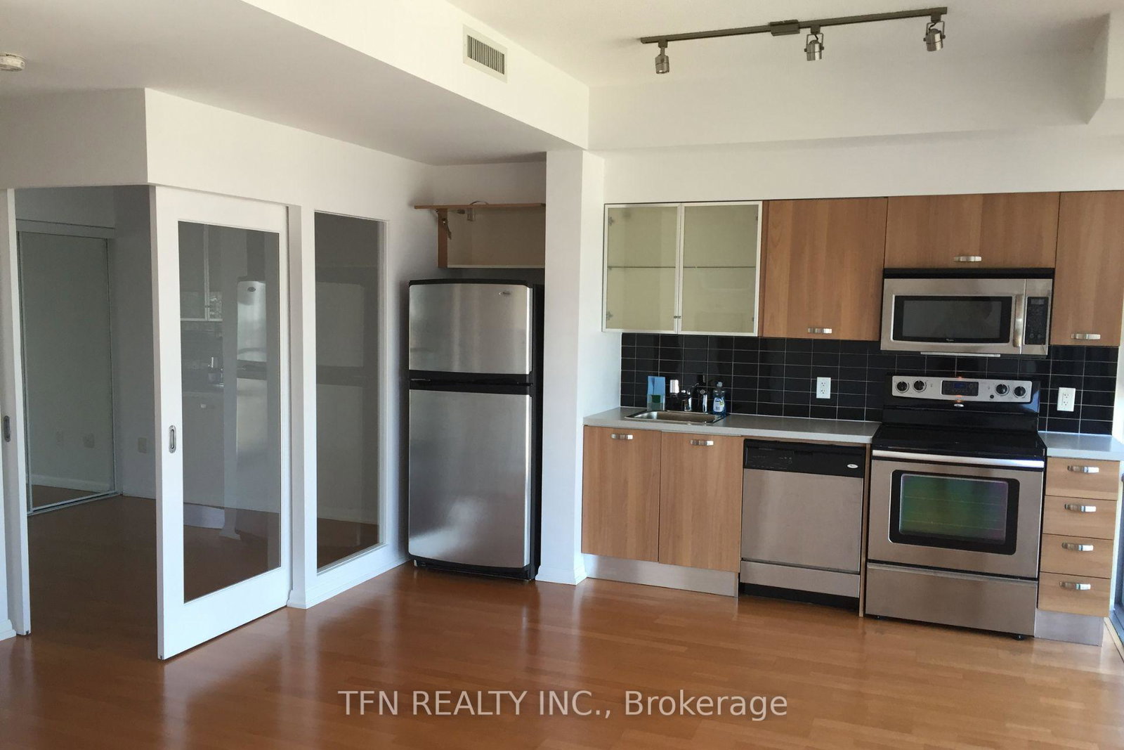 37-grosvenor-street-toronto-toronto-ontario-c13666974