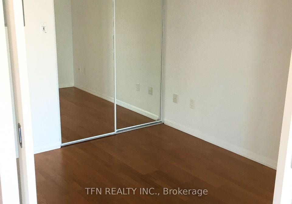 37-grosvenor-street-toronto-toronto-ontario-c13666974