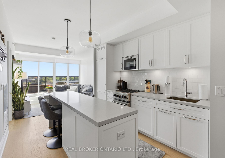 25-malcolm-road-toronto-east-york-ontario-c13667746