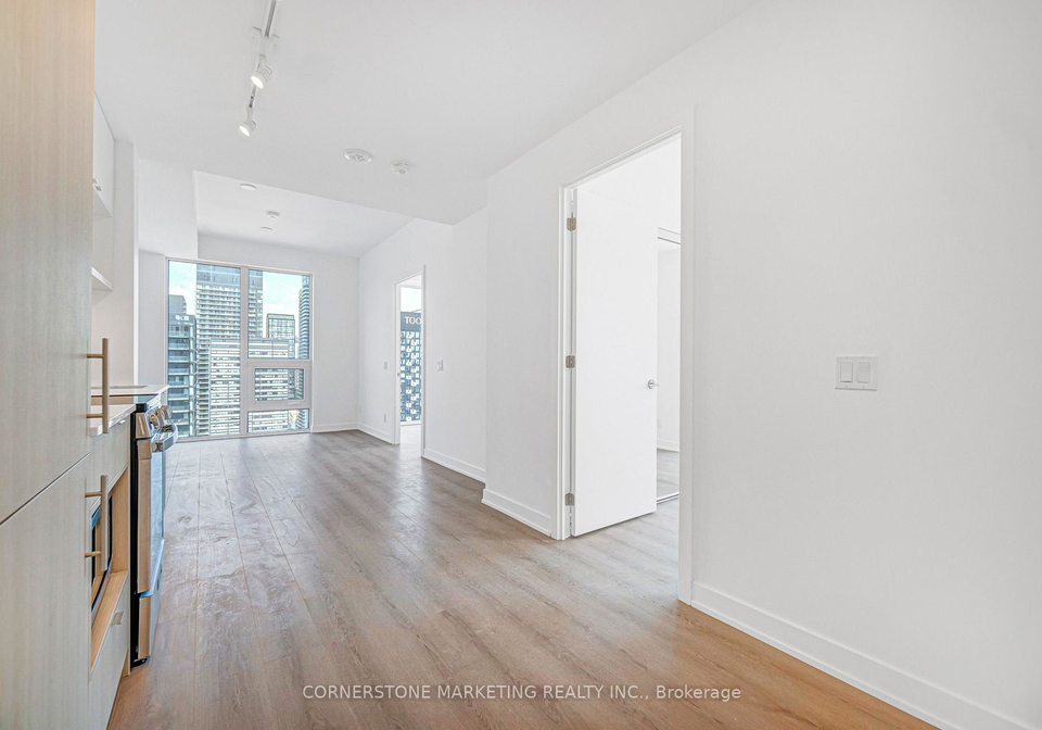 100-queen-street-e-toronto-toronto-ontario-c13667760