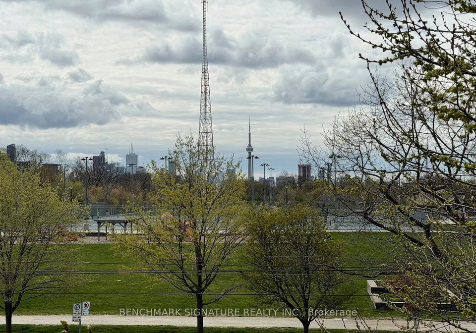 6-parkwood-avenue-toronto-toronto-ontario-c13667856