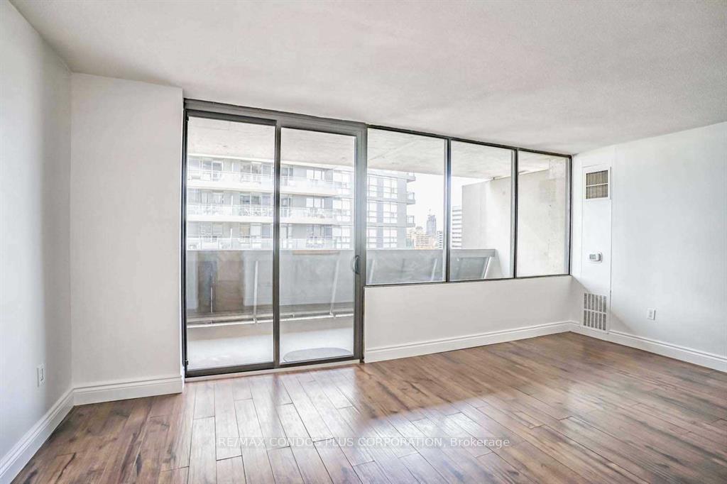 720-spadina-avenue-toronto-toronto-ontario-c13667912