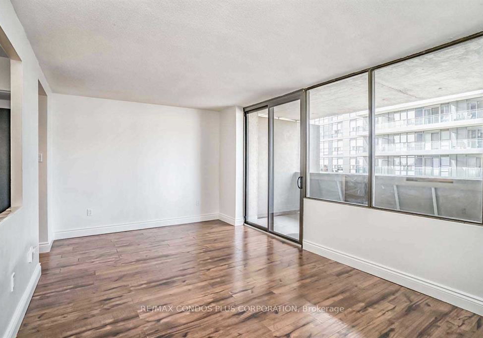 720-spadina-avenue-toronto-toronto-ontario-c13667912