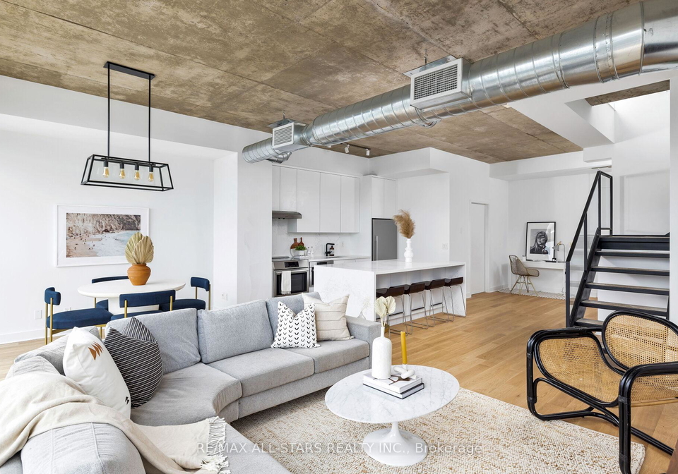 60-bathurst-street-toronto-toronto-ontario-c13668014