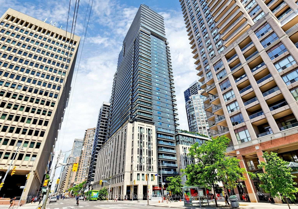955-bay-street-toronto-toronto-ontario-c13668106