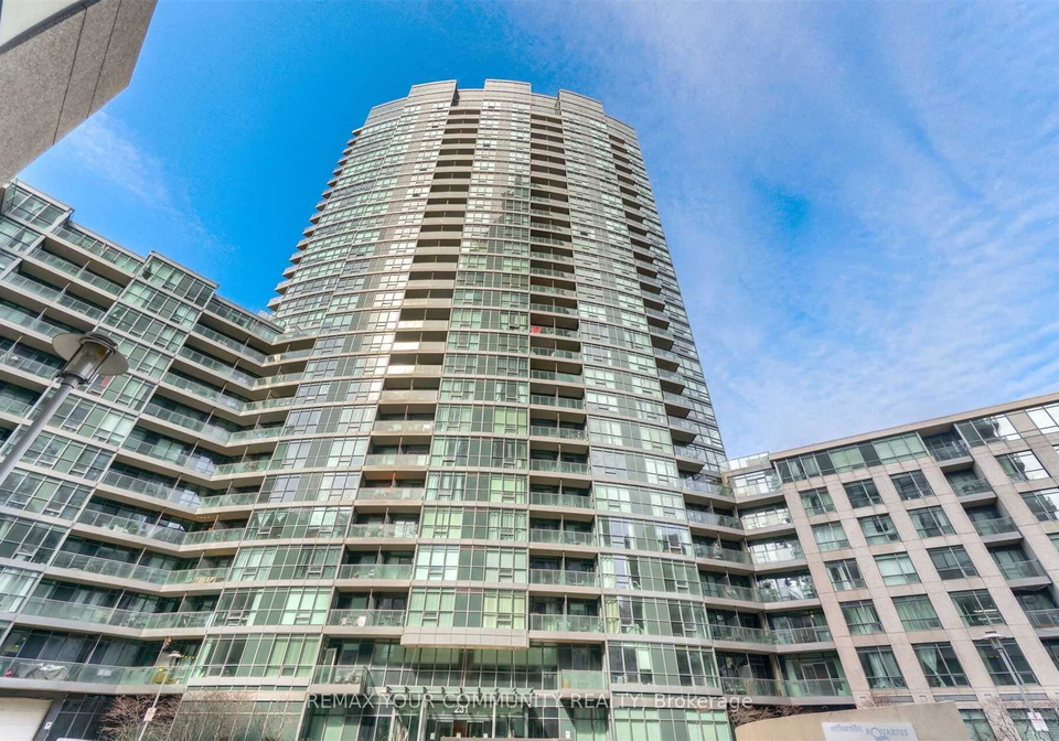 231-fort-york-boulevard-toronto-toronto-ontario-c13668156