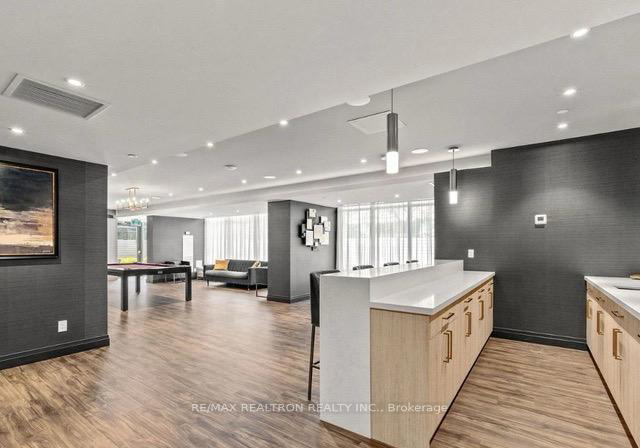 621-sheppard-avenue-e-toronto-north-york-ontario-c13668272