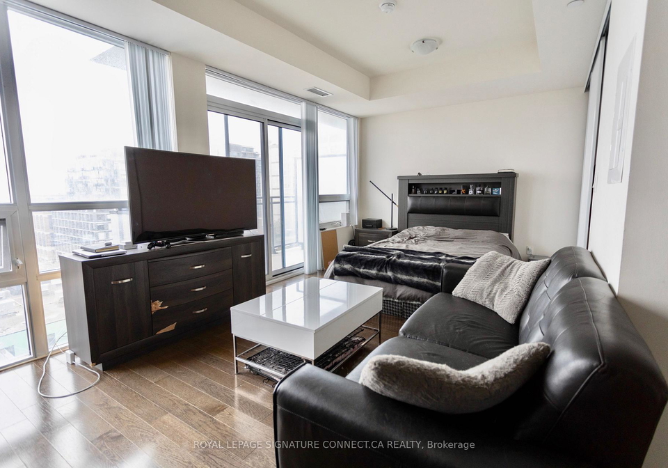 460-adelaide-street-e-toronto-toronto-ontario-c13668590