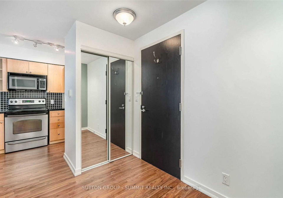 1005-king-street-w-toronto-toronto-ontario-c13668666
