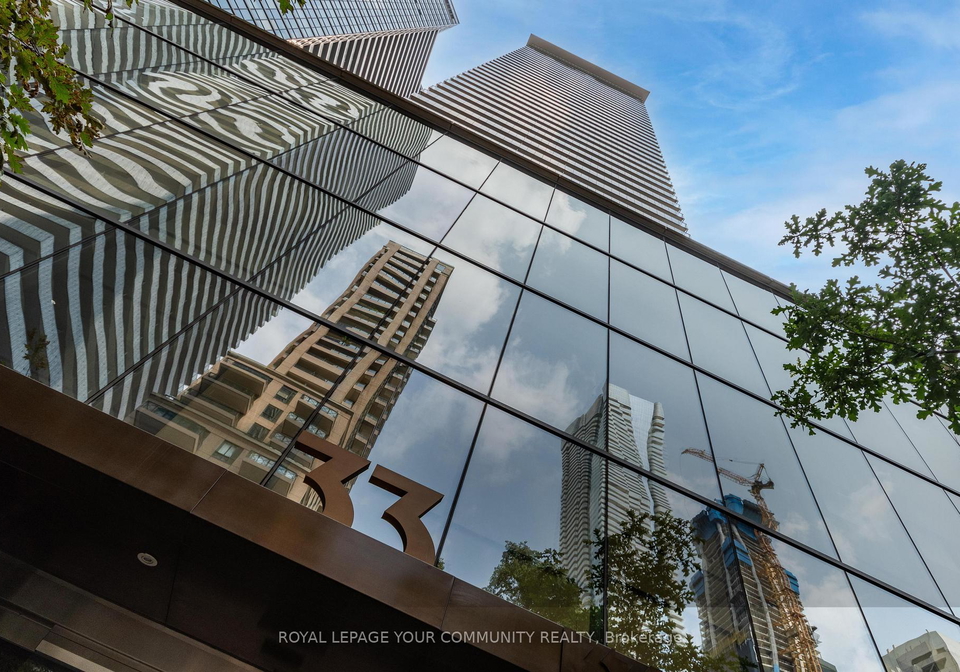 33-charles-street-e-toronto-toronto-ontario-c13668728