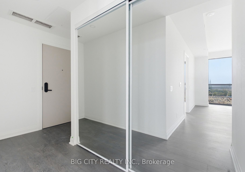 25-frederick-todd-way-toronto-east-york-ontario-c13668758