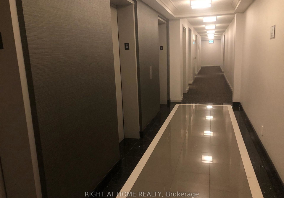 18-parkview-avenue-toronto-north-york-ontario-c13668920