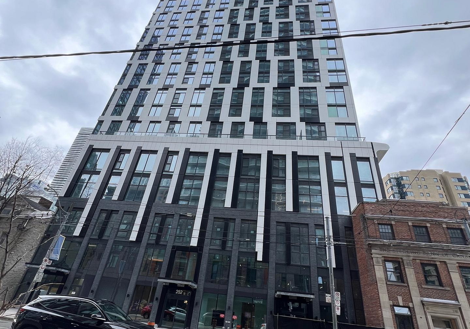 252-church-street-toronto-toronto-ontario-c13668964