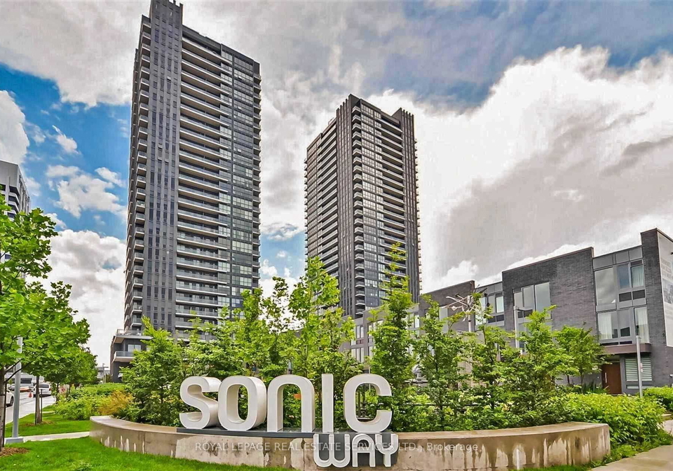 2-sonic-way-toronto-east-york-ontario-c13668974