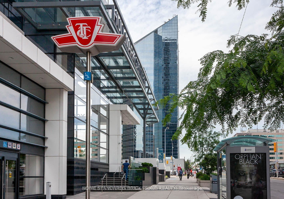23-sheppard-avenue-e-toronto-north-york-ontario-c13669092
